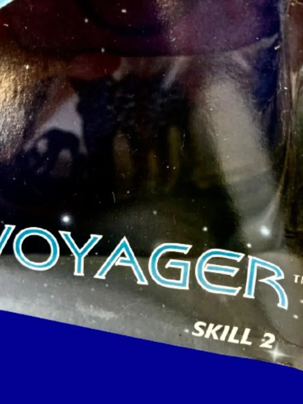 STAR TREK Vintage 1995 USS Voyager Monogram Model Kit New Sealed * dented box *
